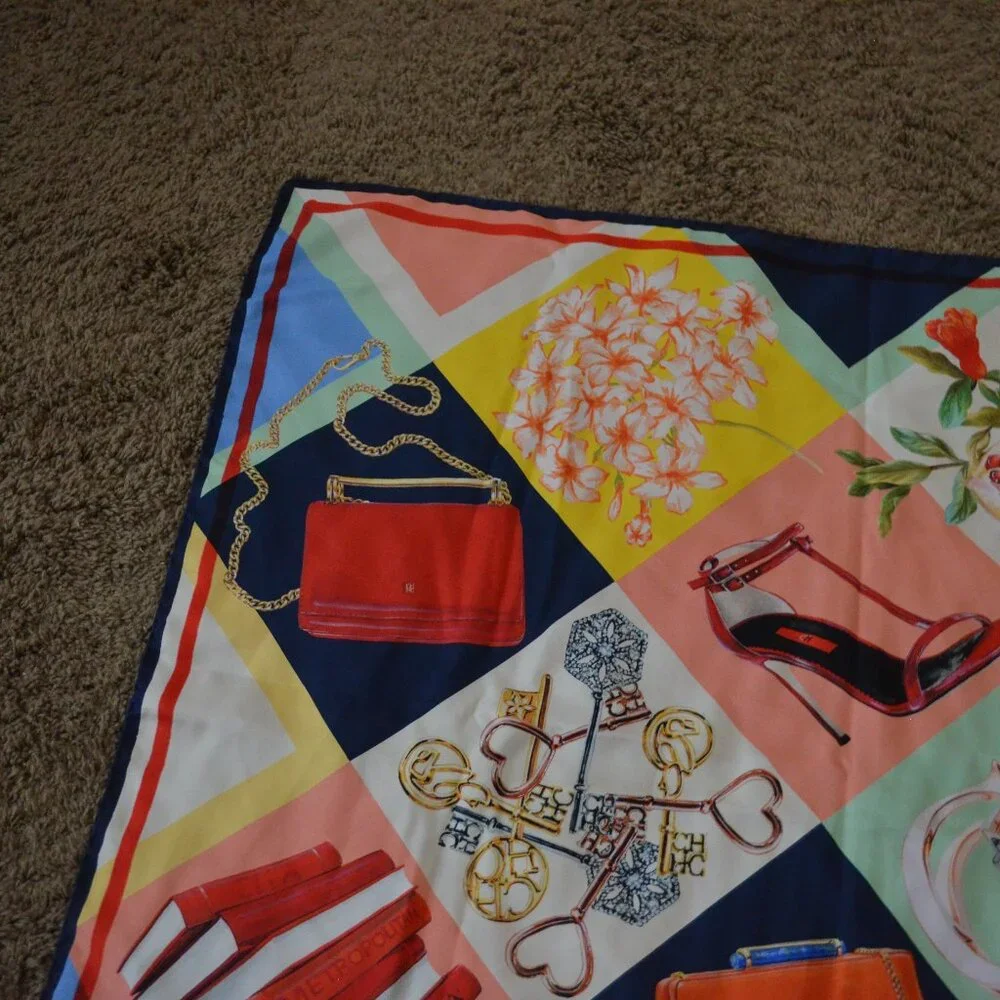 NWOT Carolina Herrera CH Square Silk Patchwork Scarf